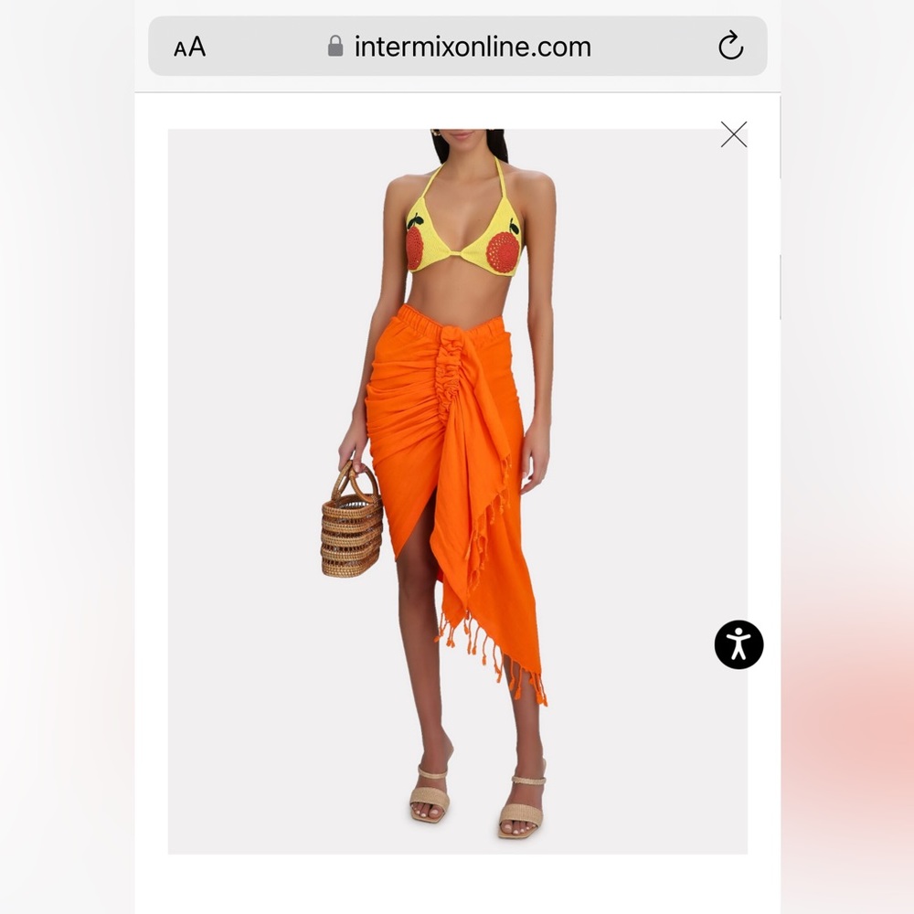 JUST BEE QUEEN
Tulum Ruched High-Low Skirt